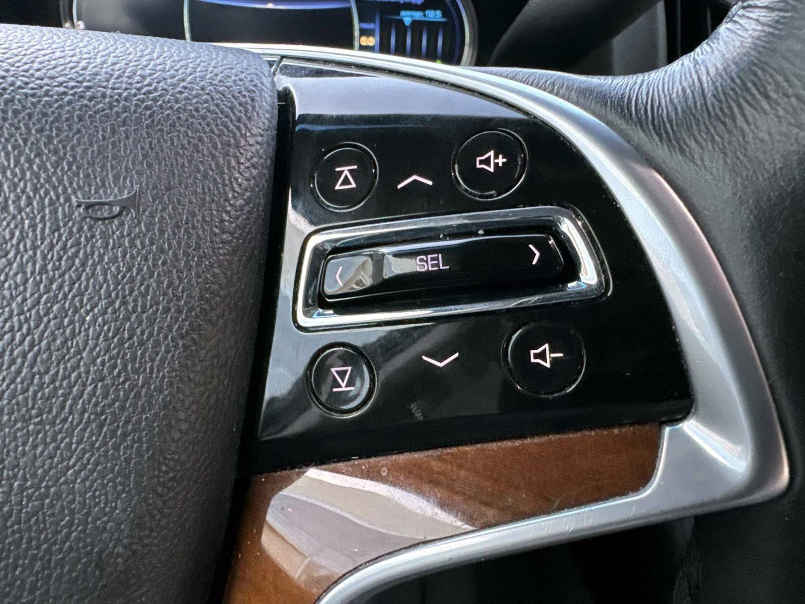 Used 2019 Cadillac Escalade ESV Premium Luxury image 25