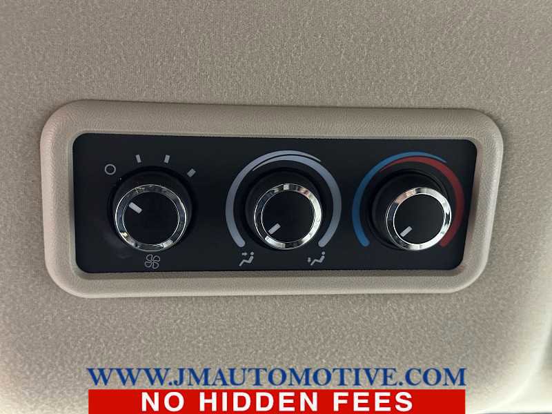 Used 2021 Chevrolet Express 3500 LT w/ LT Preferred Equipment Group image 32