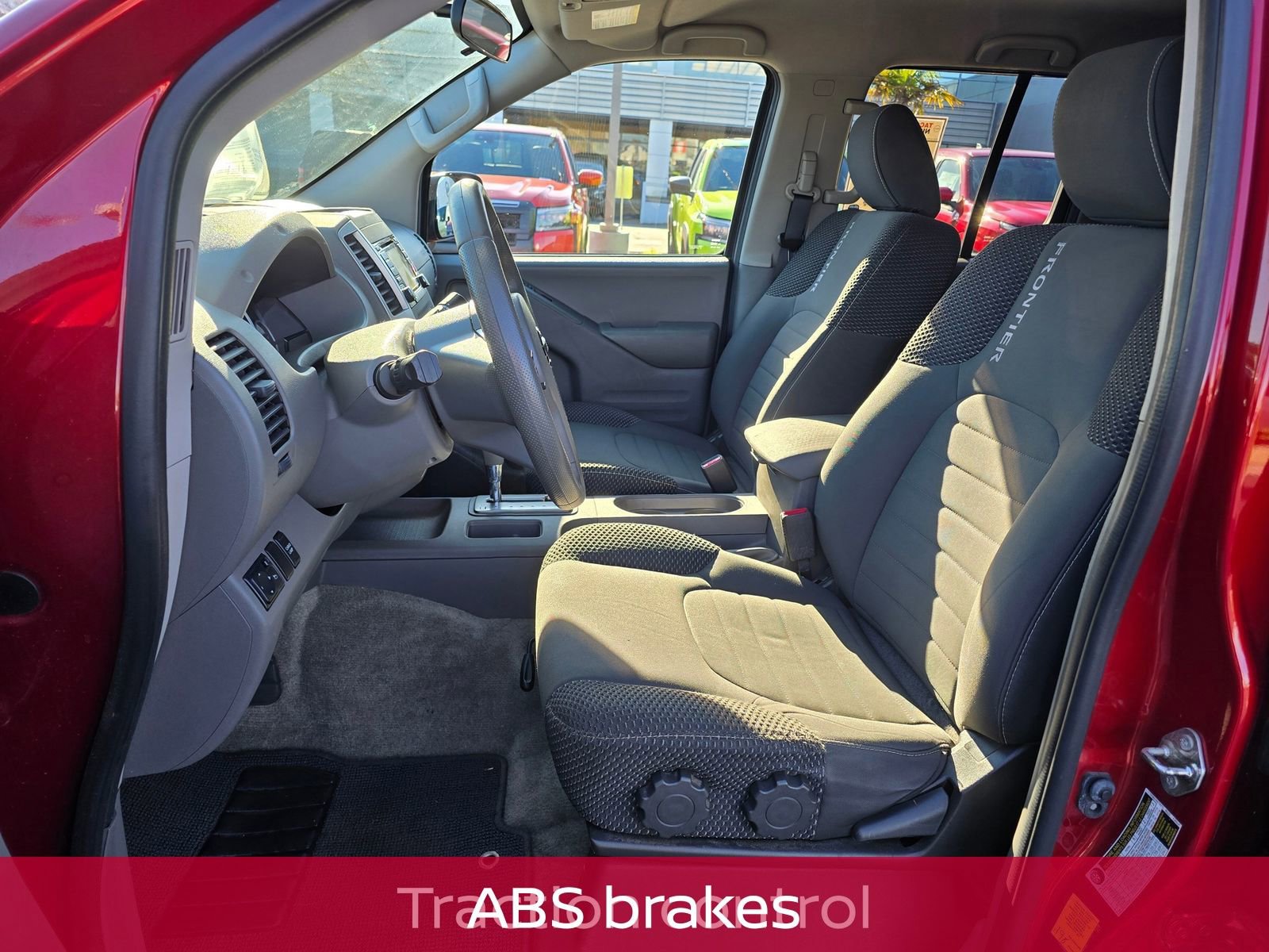 Used 2018 Nissan Frontier SV image 13