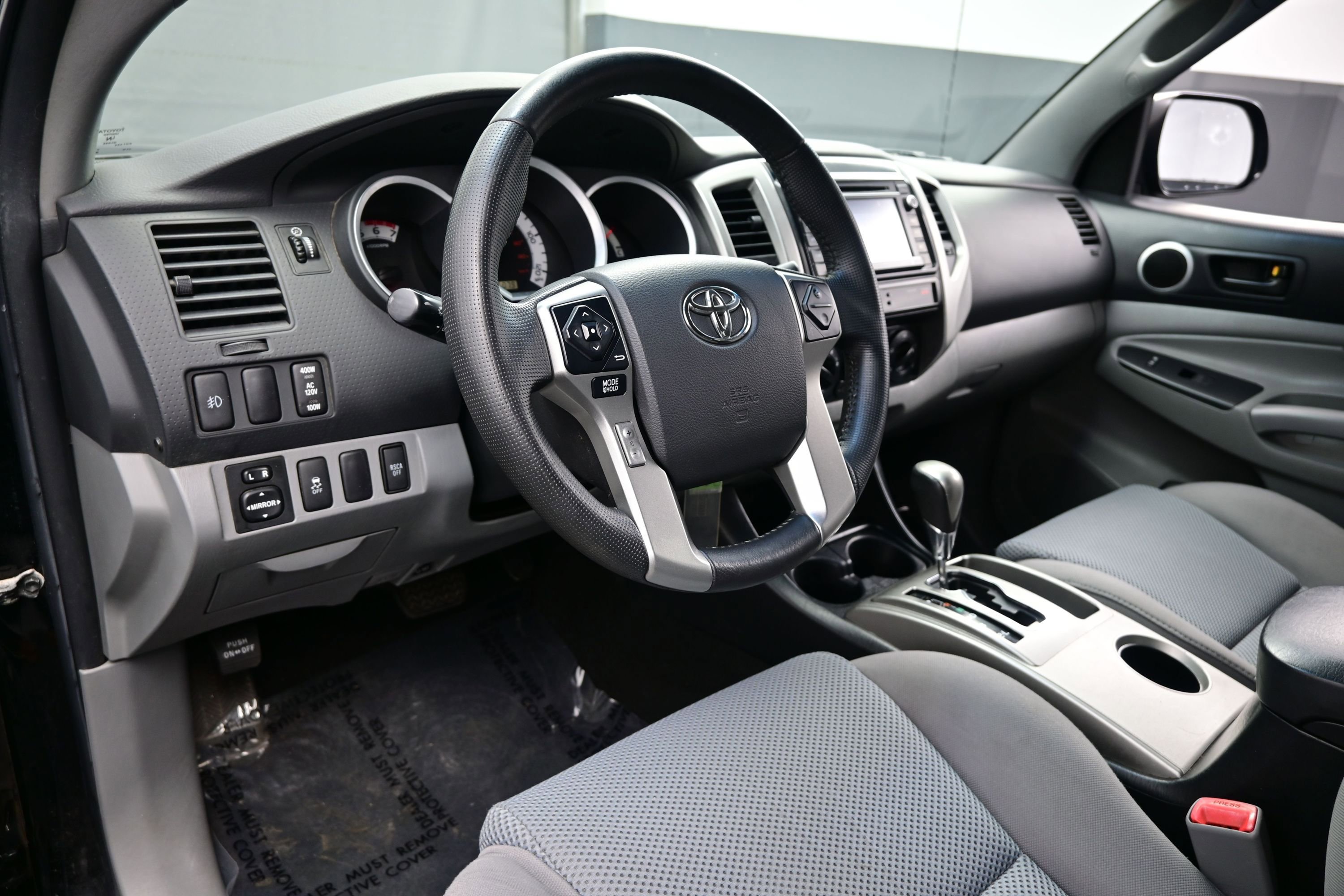 Used 2014 Toyota Tacoma 4x4 Double Cab w/ TRD Sport Package image 12