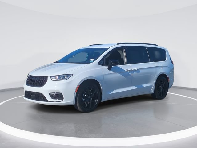 New 2026 Chrysler Pacifica Select w/ S Appearance Package FWD video 1