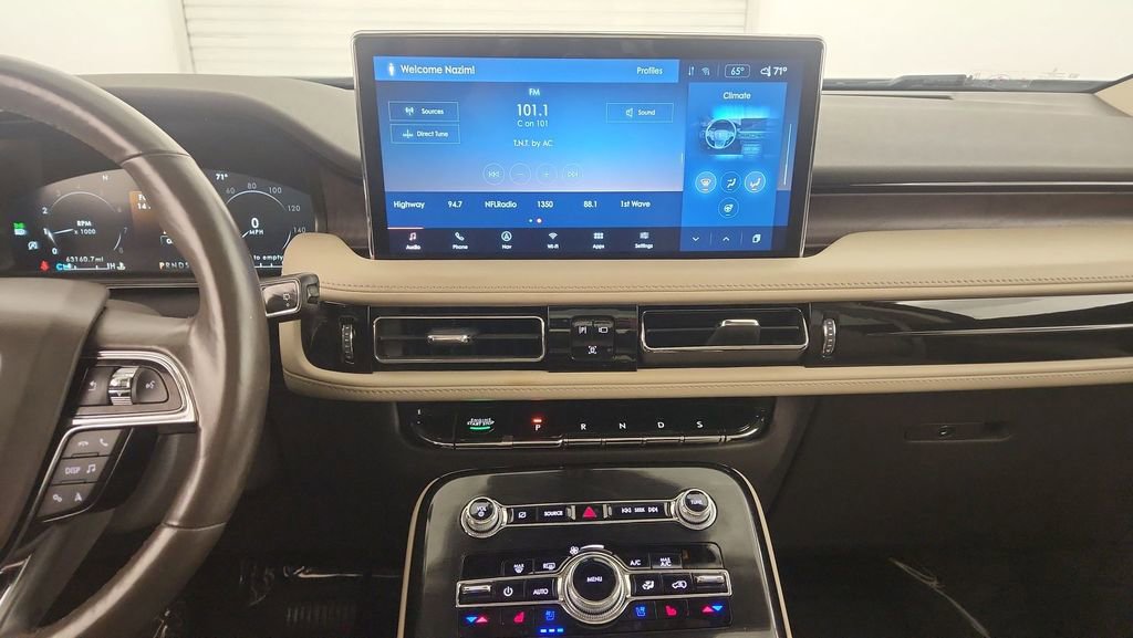 Used 2022 Lincoln Nautilus Reserve image 12