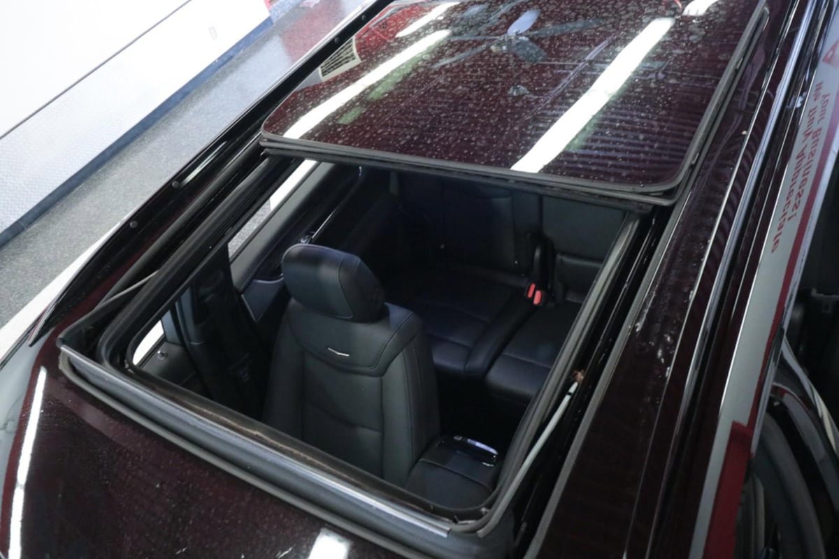Used 2023 Cadillac XT5 Sportv w/ Technology Package AWD/4WD image 17