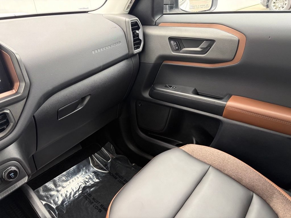 Certified 2025 Ford Bronco Sport Outer Banks w/ Outer Banks Tech Package+ AWD/4WD image 44