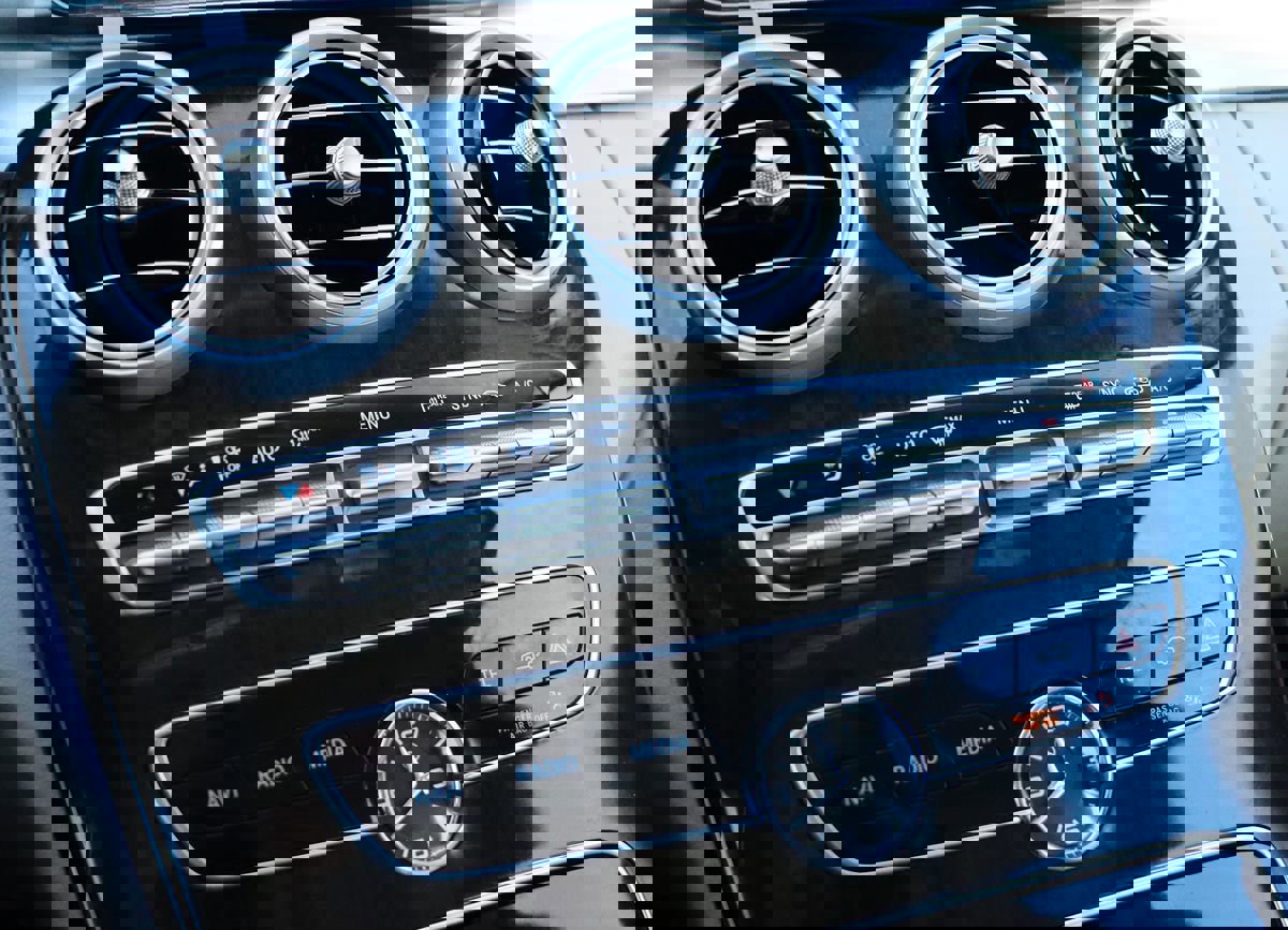 Used 2020 Mercedes-Benz C 300 Sedan w/ Premium Package image 55