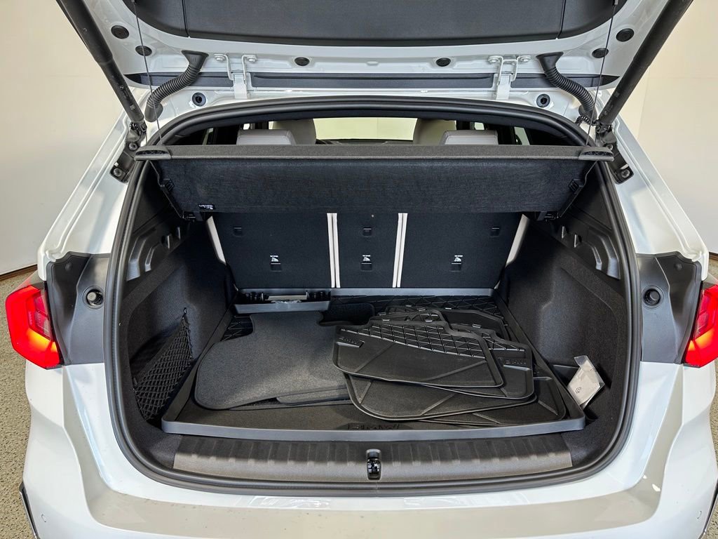 New 2025 BMW X1 xDrive28i w/ Premium Package image 19
