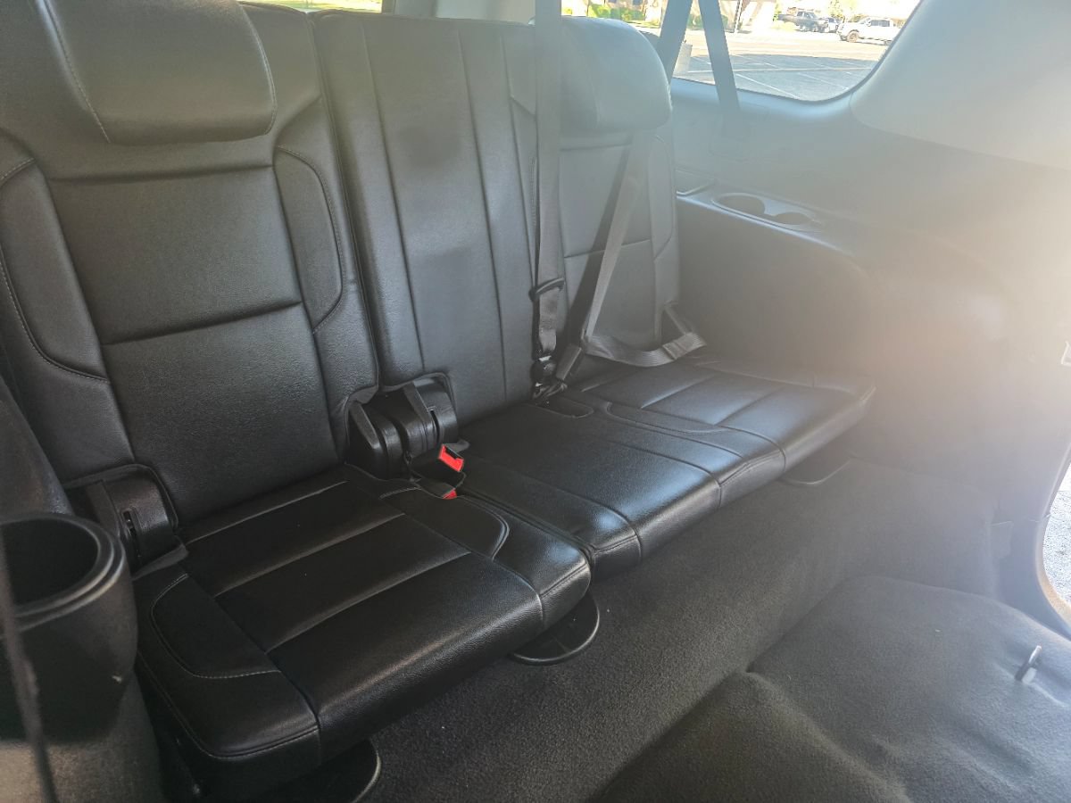 Used 2020 Chevrolet Suburban LT RWD image 37