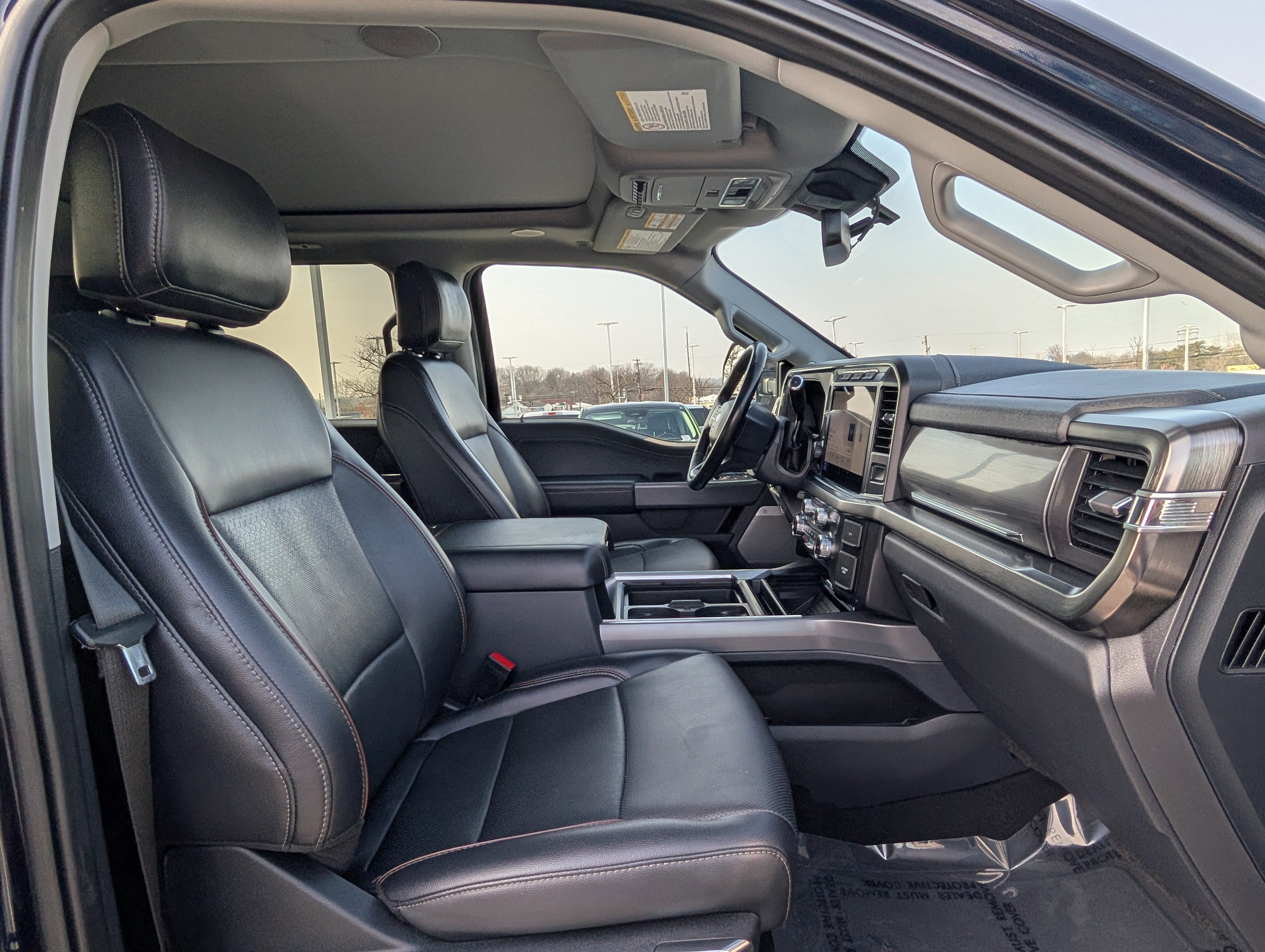 Certified 2024 Ford F350 Lariat w/ Lariat Ultimate Package image 11