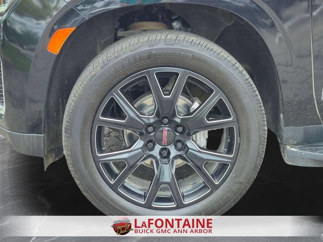 Certified 2021 GMC Yukon XL SLT w/ SLT Premium Package AWD/4WD image 33