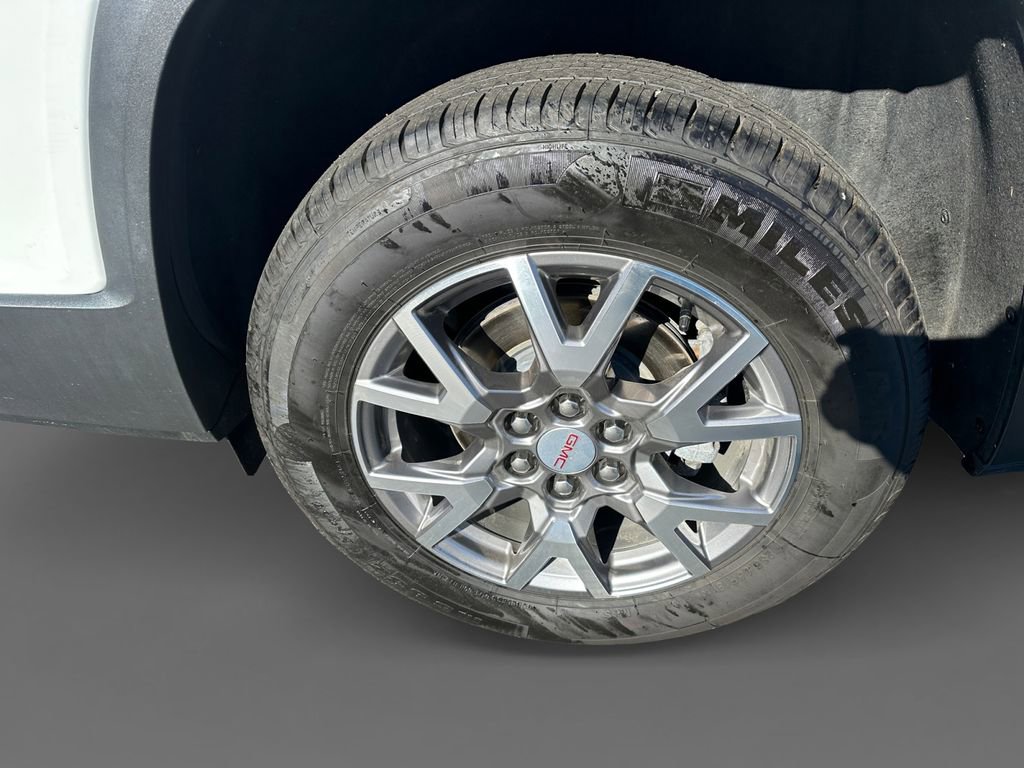 Used 2022 GMC Acadia SLT w/ Technology Package image 8