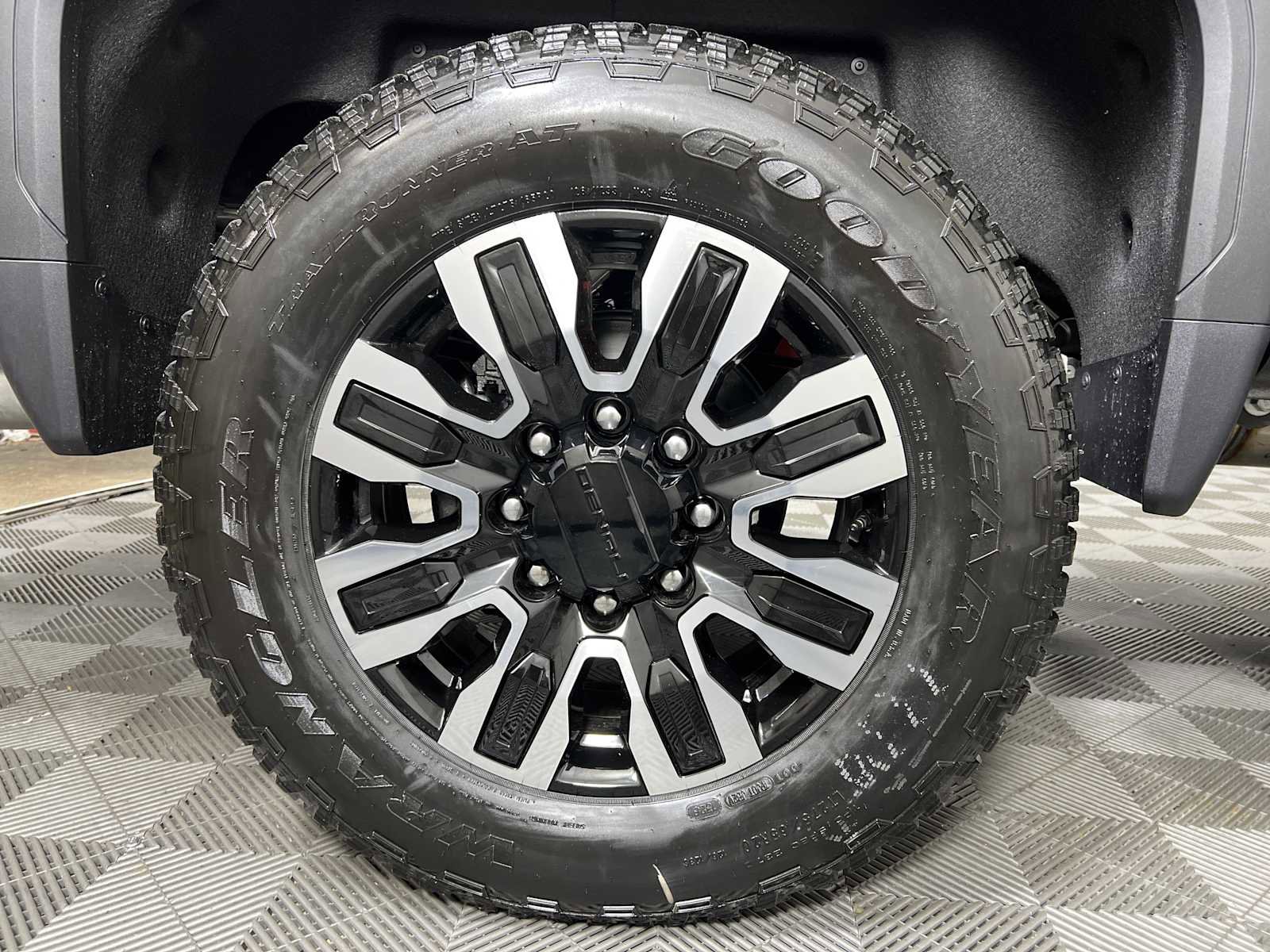 New 2026 GMC Sierra 2500 Denali Ultimate AWD/4WD image 19