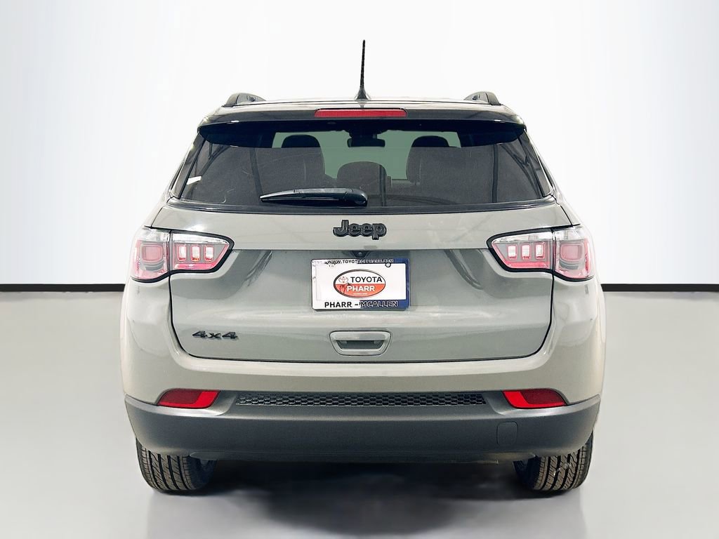 Used 2023 Jeep Compass Altitude image 5