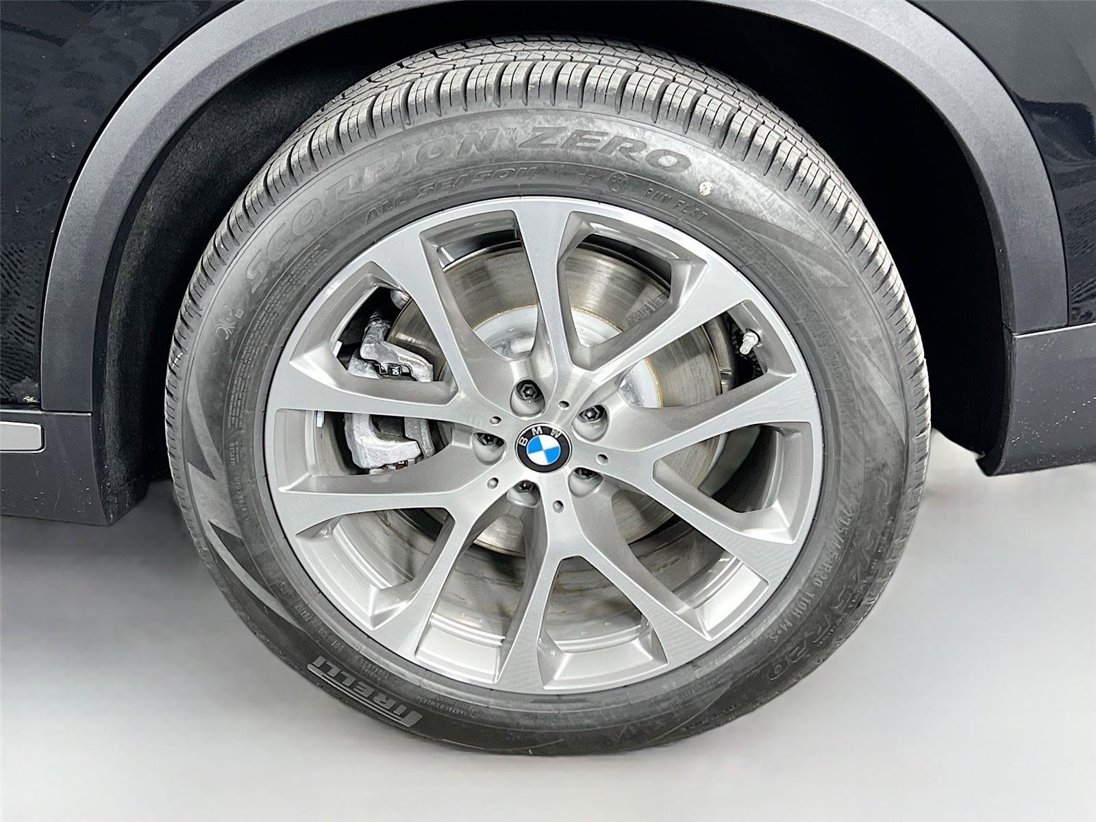 New 2026 BMW X5 xDrive50e w/ Premium Package AWD/4WD image 30