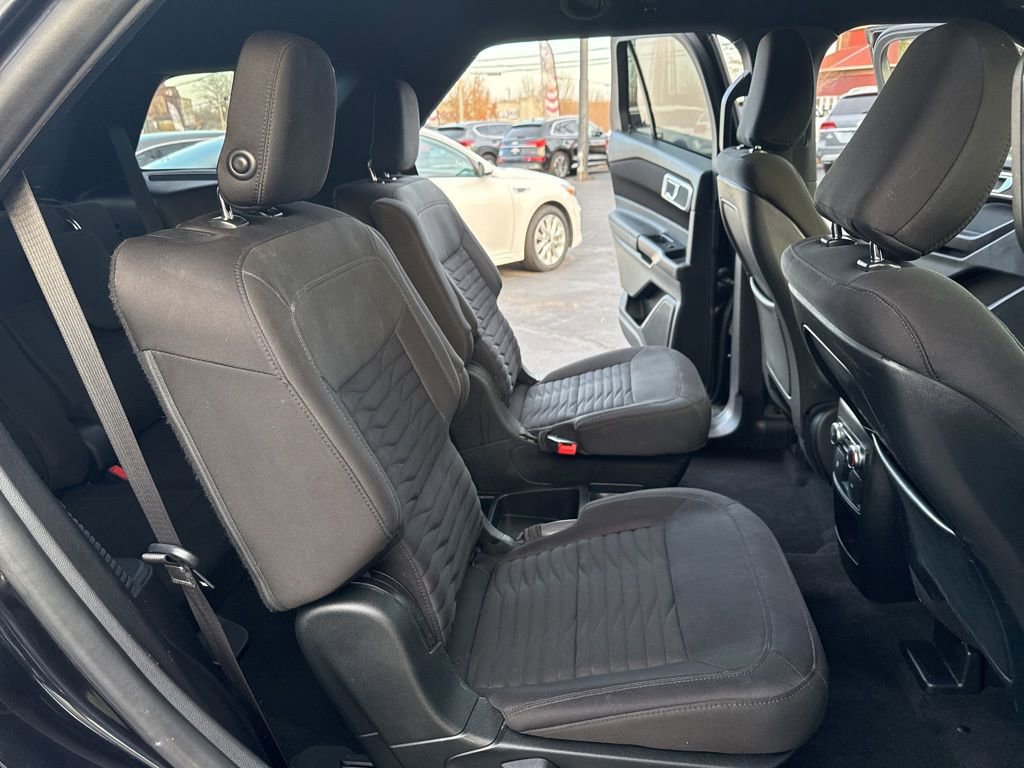 Used 2020 Ford Explorer XLT AWD/4WD image 27