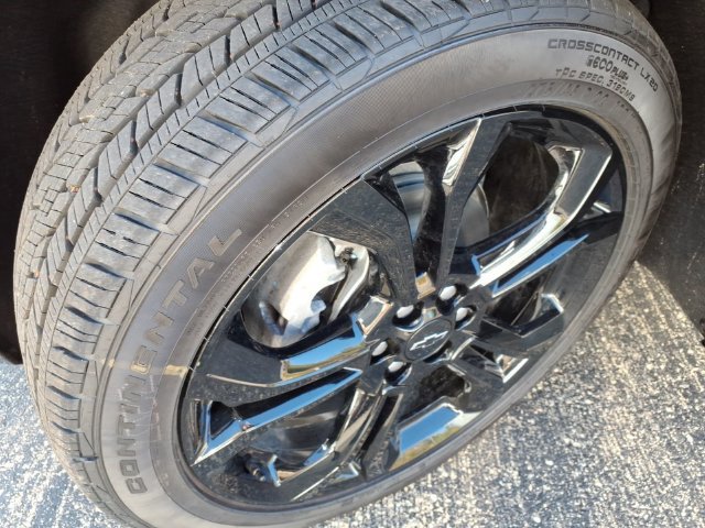 New 2027 Chevrolet Traverse RS w/ LPO, Floor Liner Package AWD/4WD image 15