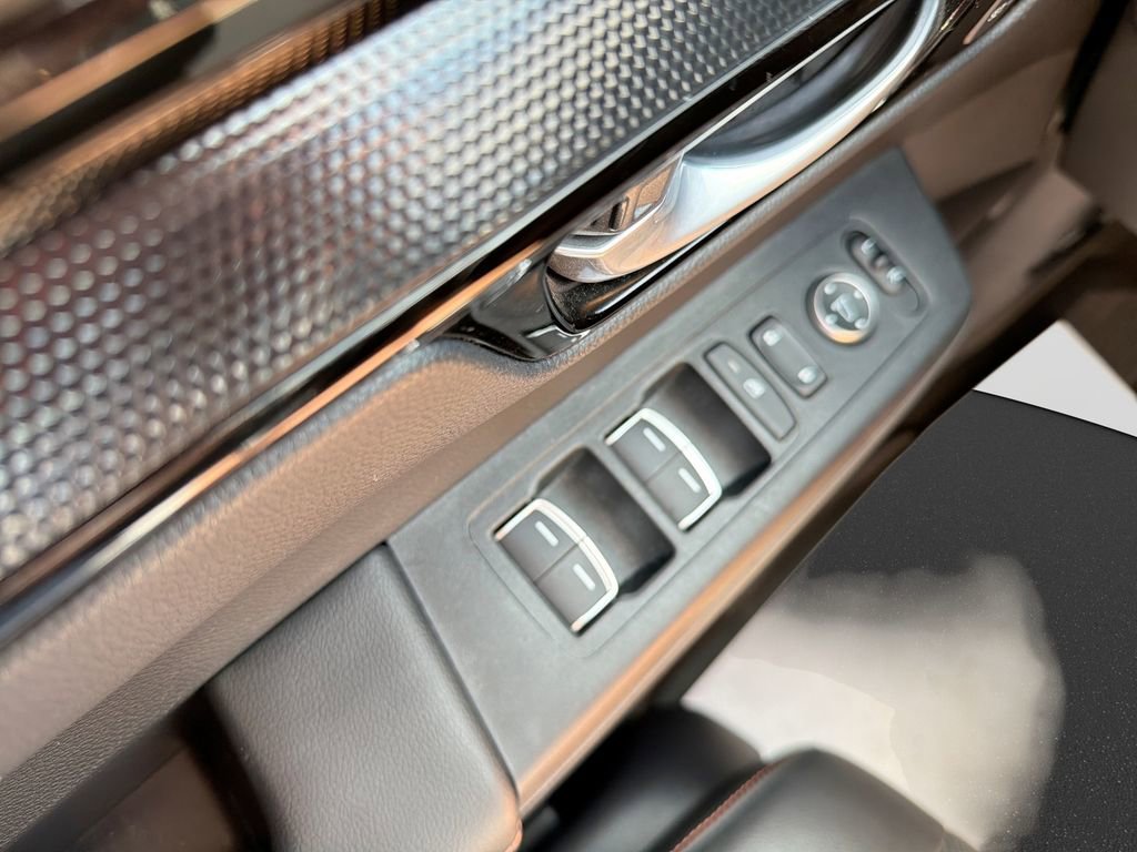 Used 2025 Honda CR-V Sport Touring image 18
