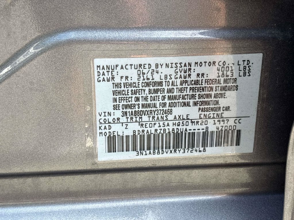 Used 2024 Nissan Sentra SR FWD image 32