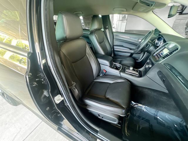 Used 2023 Chrysler 300 Touring L w/ Comfort Group image 30