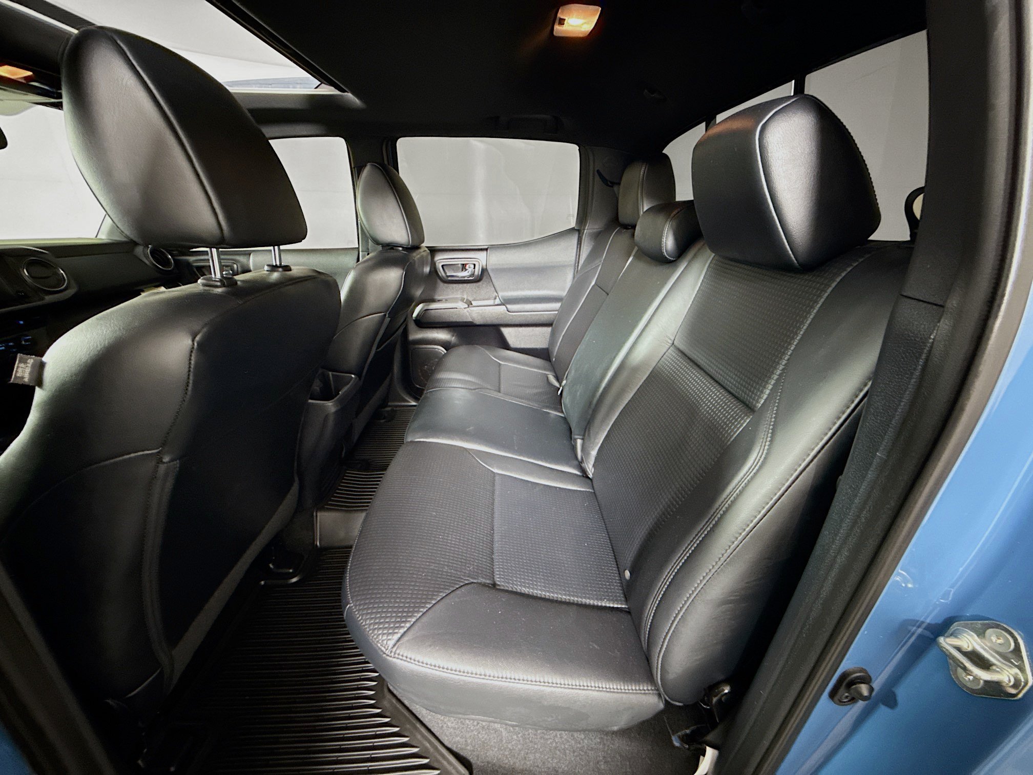 Certified 2019 Toyota Tacoma TRD Sport AWD/4WD image 24