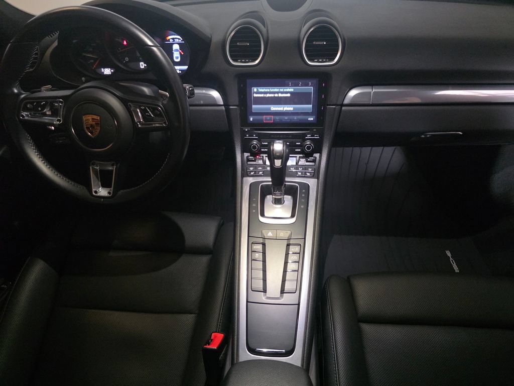 Certified 2022 Porsche 718 Cayman RWD image 18