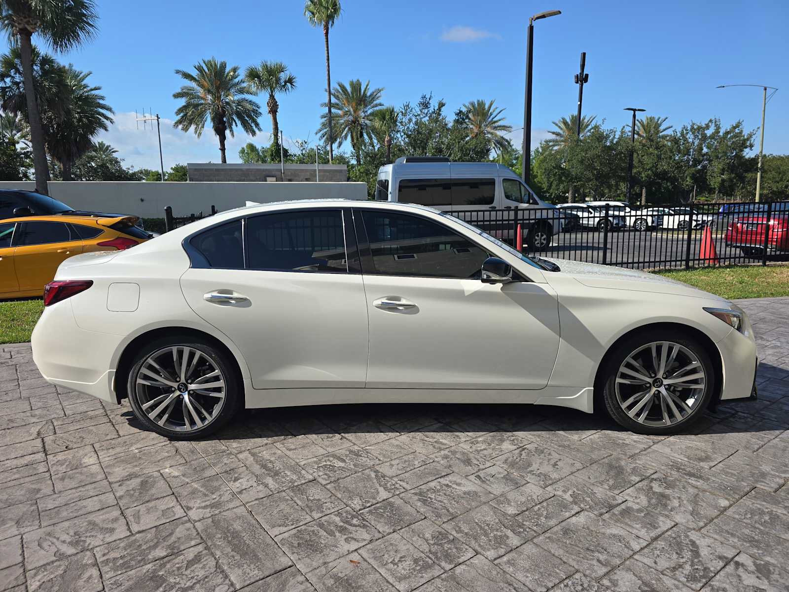 Used 2023 INFINITI Q50 Sensory AWD/4WD image 2