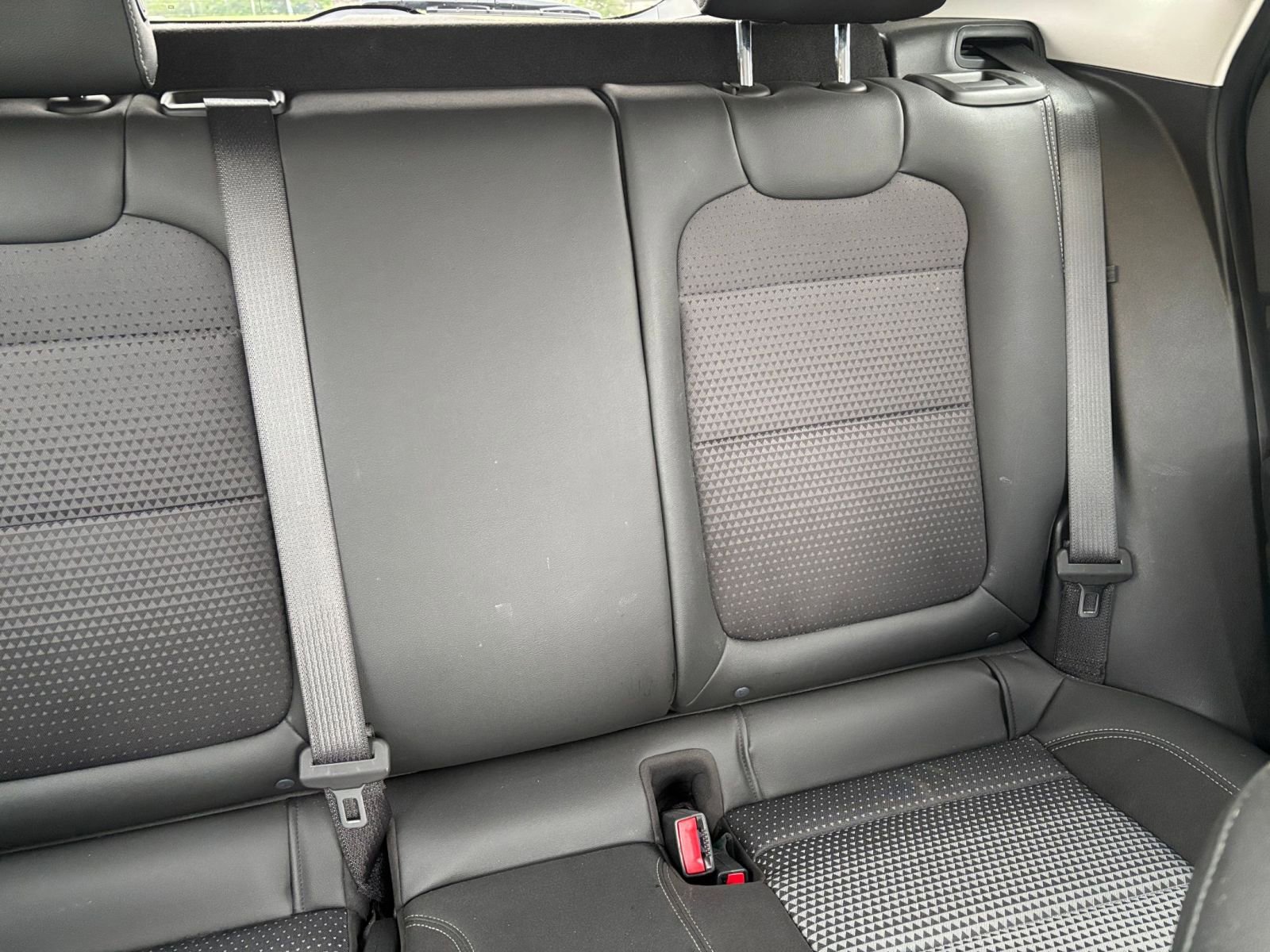 Used 2025 Chevrolet Trax LT image 36