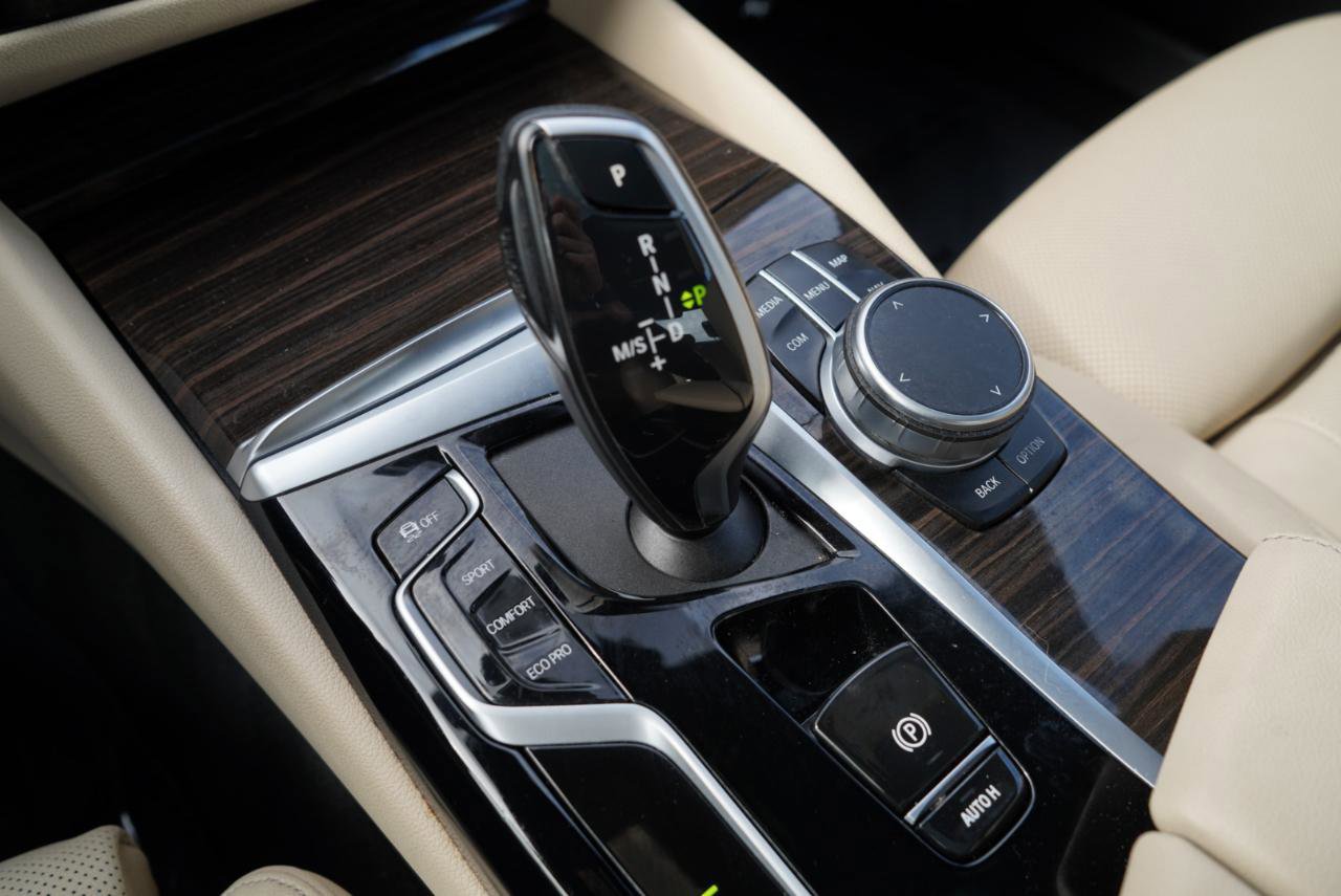 Used 2021 BMW 530i xDrive 530i xDrive Sedan w/ Convenience Package image 41