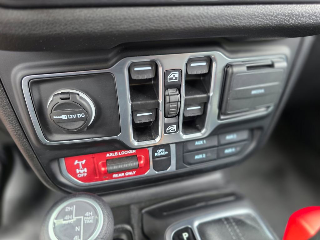 Used 2025 Jeep Wrangler Unlimited Sport S 4xe AWD/4WD image 31