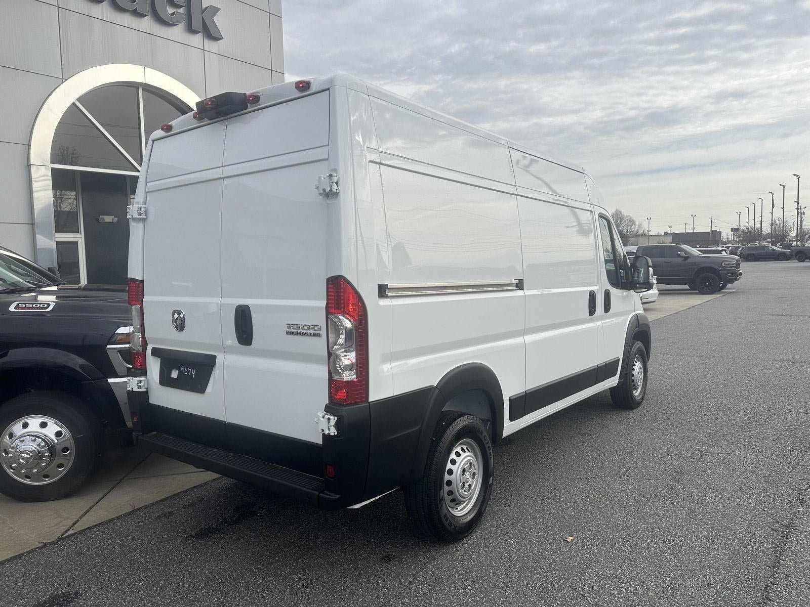 New 2026 RAM ProMaster 1500 w/ Convenience Group FWD image 8