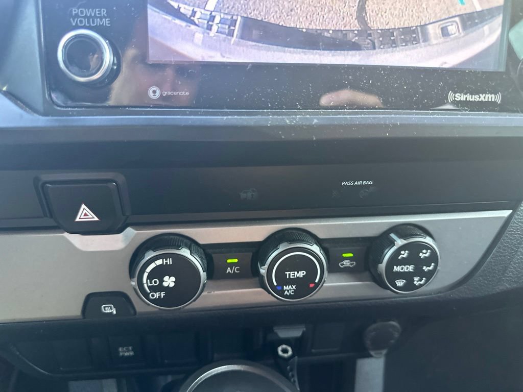 Used 2022 Toyota Tacoma SR RWD image 15