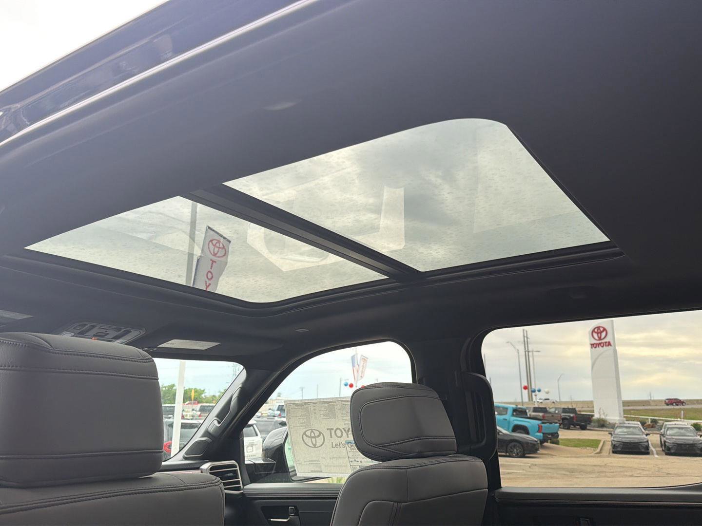 New 2026 Toyota Tundra Limited AWD/4WD image 11