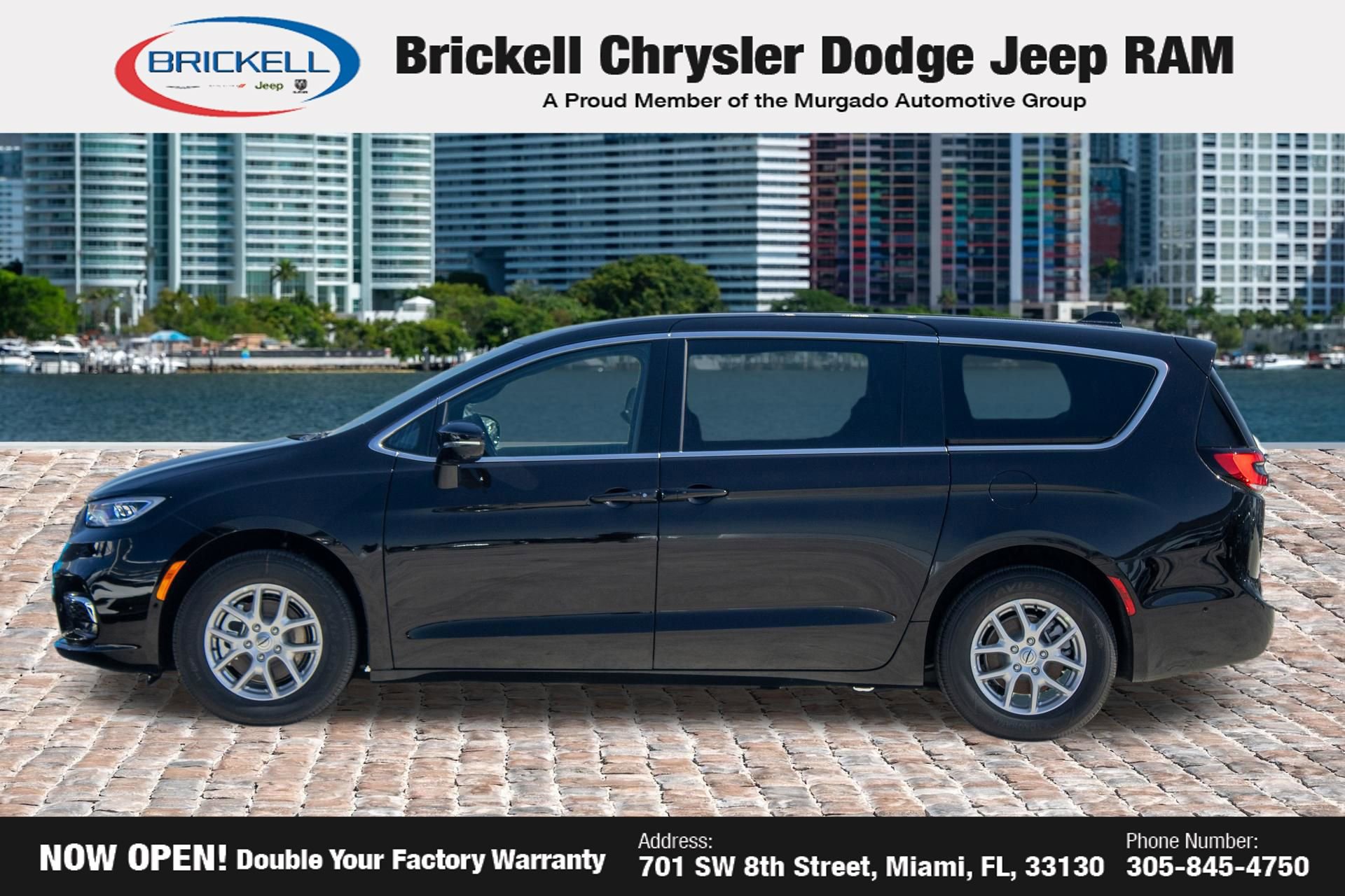 New 2025 Chrysler Pacifica Select FWD image 8