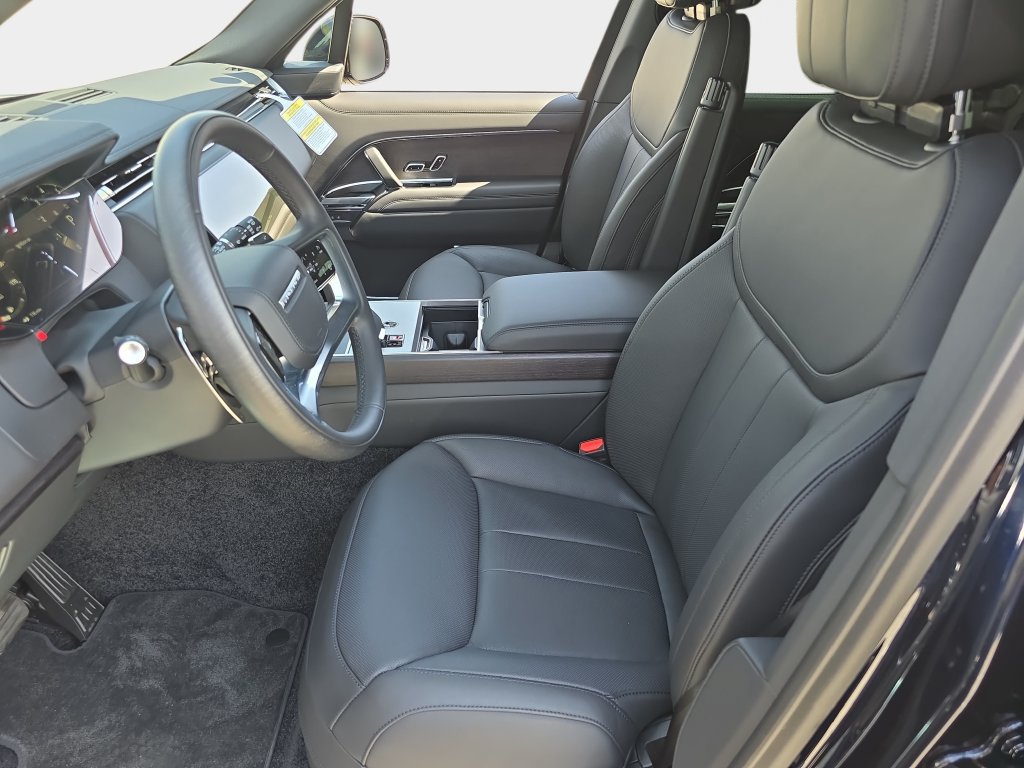 New 2026 Land Rover Range Rover SE AWD/4WD image 17