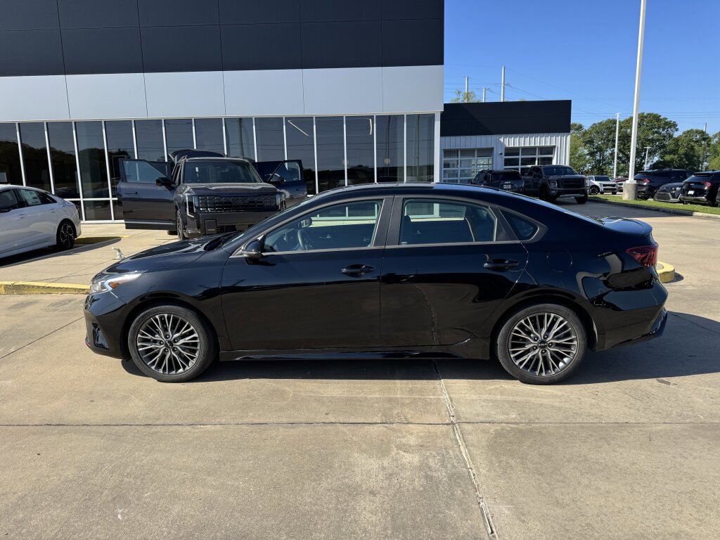 Certified 2024 Kia Forte GT-Line w/ GT-Line Premium Package image 23