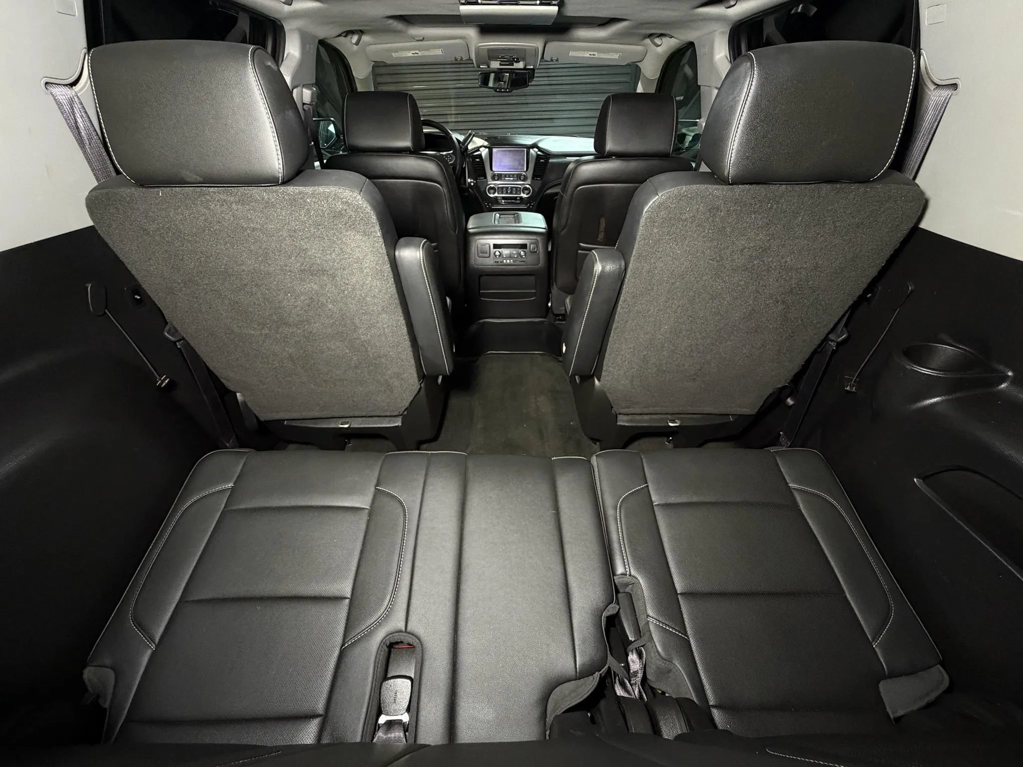Used 2016 Chevrolet Suburban LTZ RWD image 20