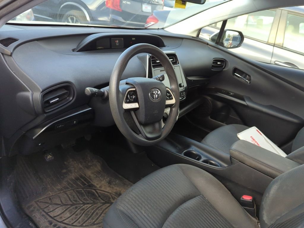 Used 2016 Toyota Prius Two image 7