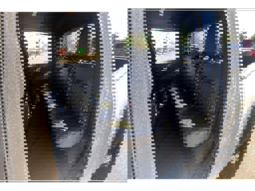 Used 2024 Chevrolet Silverado 3500 High Country w/ High Country Premium Package image 27