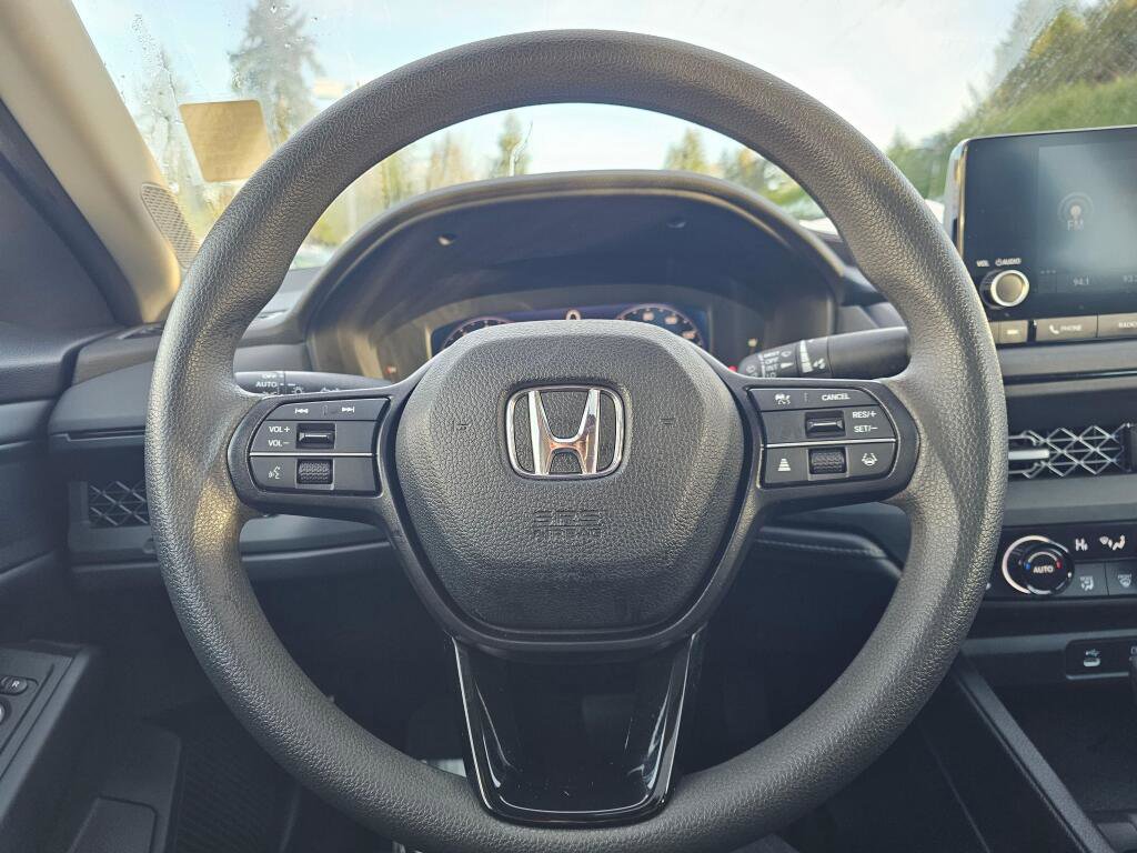 Used 2023 Honda Accord EX image 20