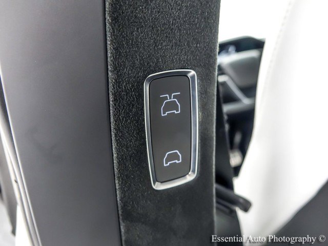 Used 2022 Tesla Model X AWD/4WD image 32
