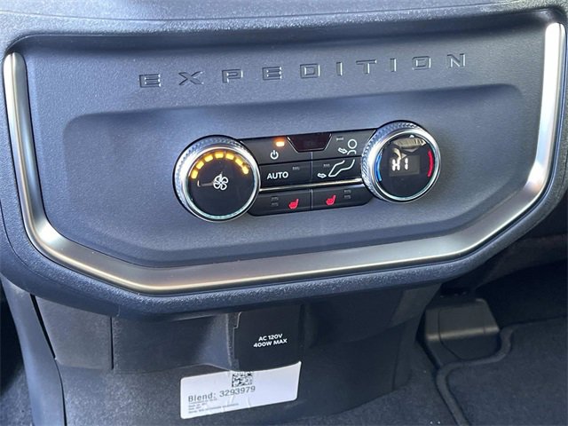 New 2025 Ford Expedition Max Platinum w/ Stealth Appearance Package image 17