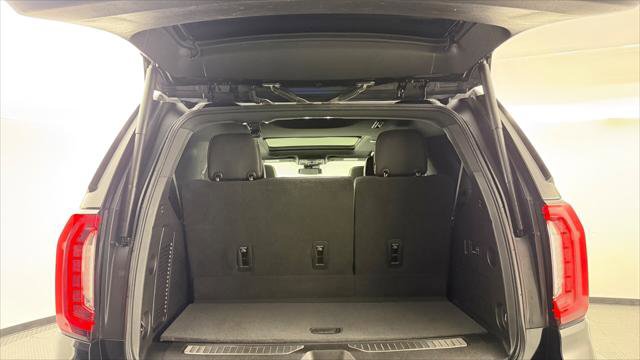 Used 2023 GMC Yukon AT4 w/ Max Trailering Package image 18