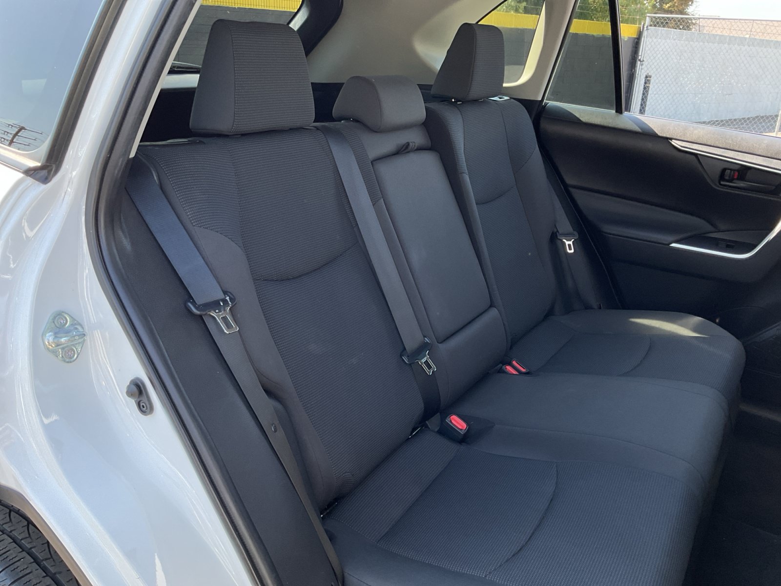 Used 2021 Toyota RAV4 LE AWD/4WD image 20