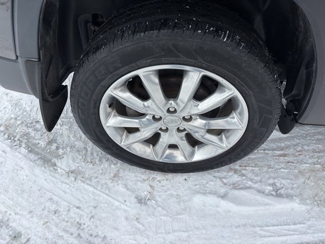 Used 2017 Jeep Cherokee Limited image 45