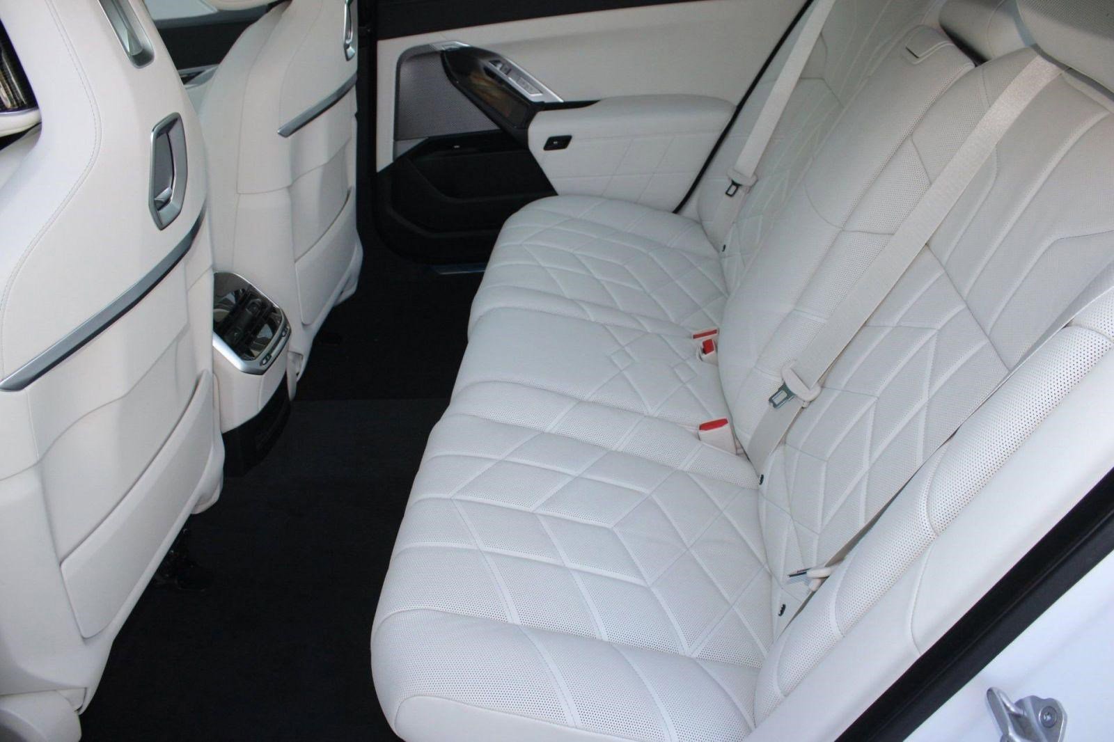 Used 2026 BMW i7 eDrive50 image 14