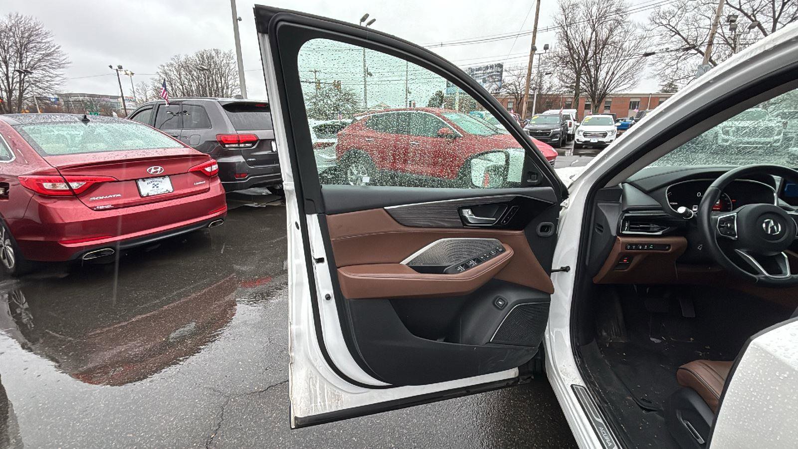 Used 2023 Acura MDX SH-AWD w/ Advance Package image 24