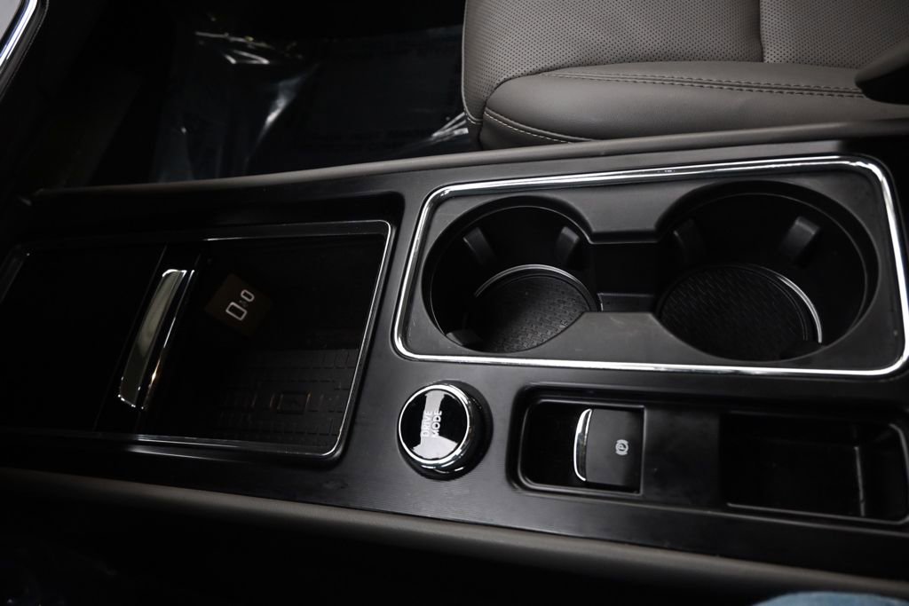 New 2026 Lincoln Corsair Premiere image 32