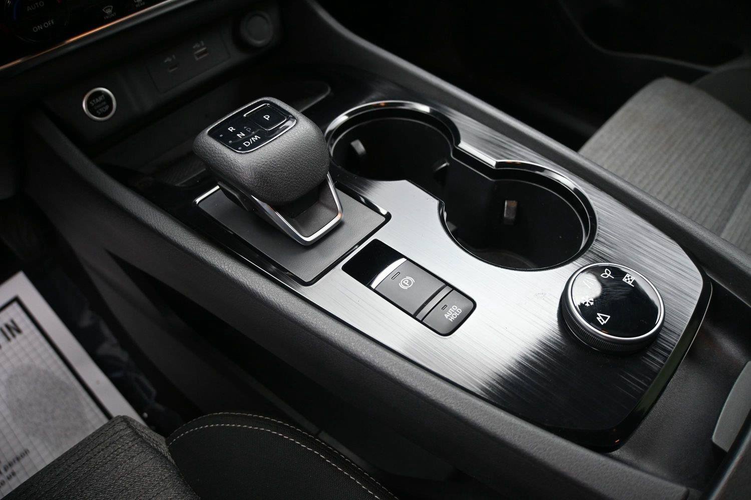 Used 2023 Nissan Rogue SV AWD/4WD image 5