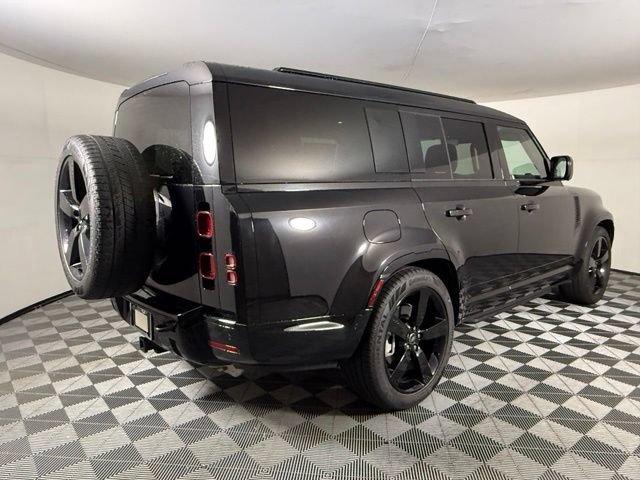 Used 2025 Land Rover Defender 130 X-Dynamic SE AWD/4WD image 7