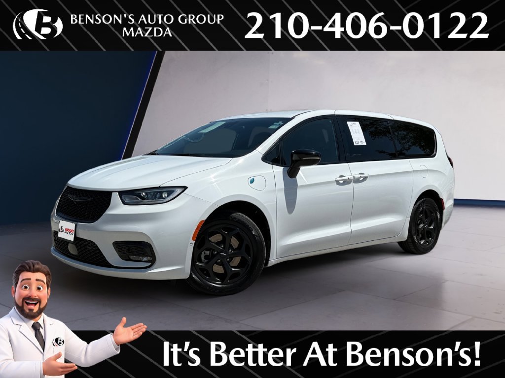 Used 2024 Chrysler Pacifica Limited FWD image 1