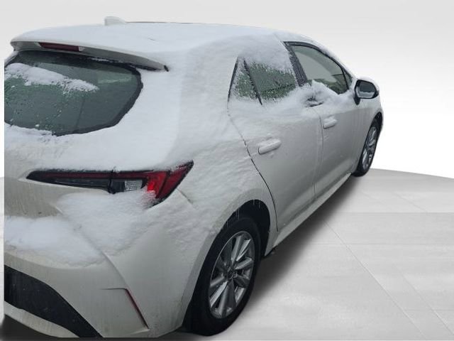 Used 2024 Toyota Corolla SE w/ SE Package image 8